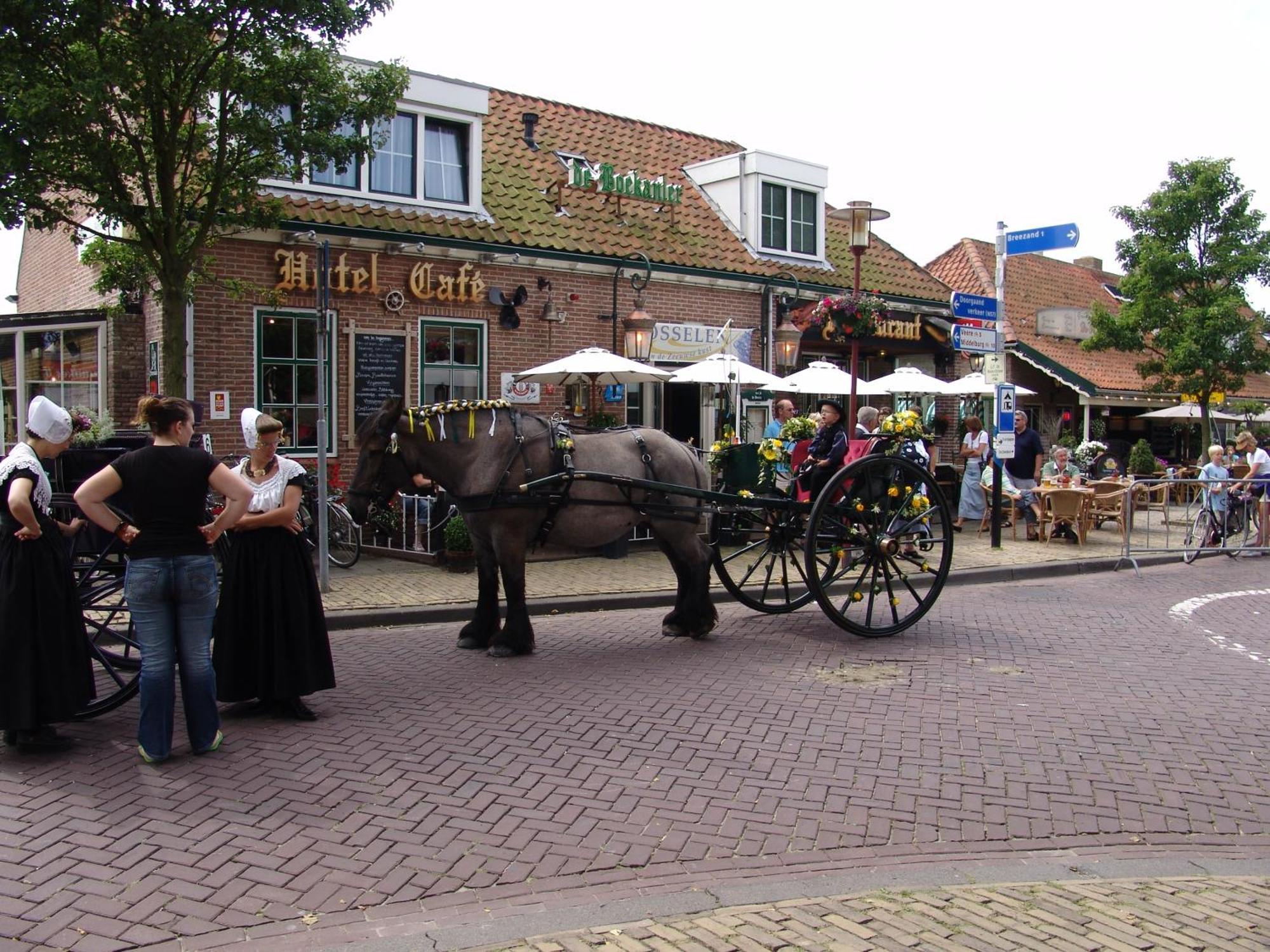 Hotel Restaurant De Boekanier Vrouwenpolder Exterior foto